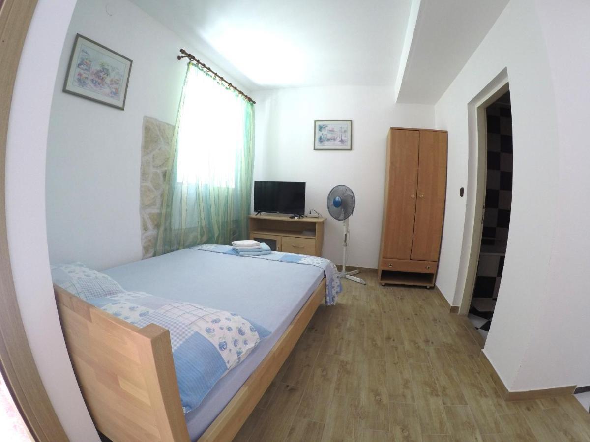 Peach Apartment'S Repic Bibinje Εξωτερικό φωτογραφία