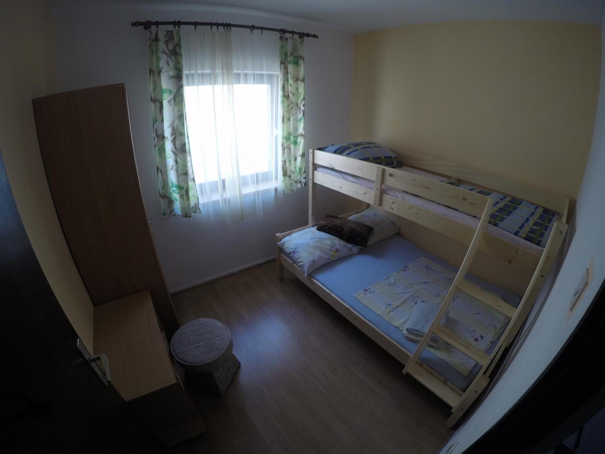 Peach Apartment'S Repic Bibinje Εξωτερικό φωτογραφία